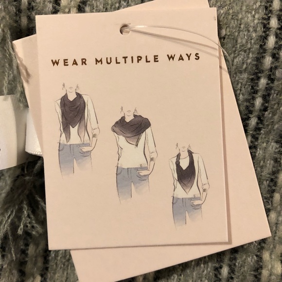 NWT Lauren Conrad Blanket Scarf - Picture 4 of 4